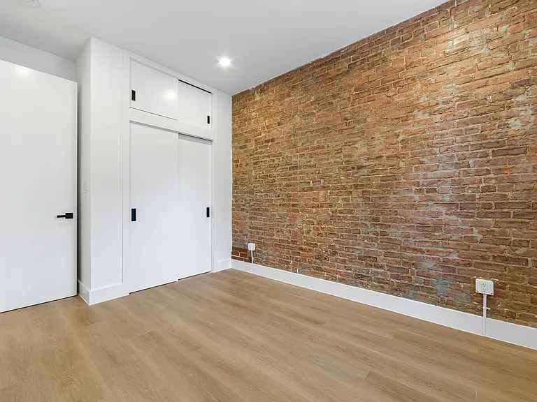 463 Columbus Ave #1B — Photo 9