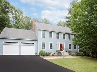 13 Evergreen Dr, Bellingham, MA 02038