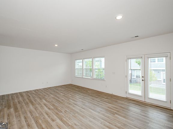 5th image of 1946 Frisco Way