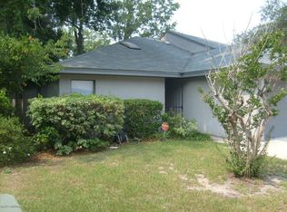 5686 Pinehill Ln, Jacksonville, FL 32244