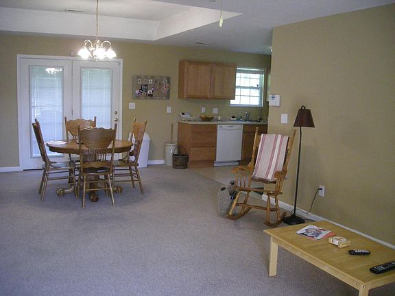 3rd image of 1822 Tillery Square Ln