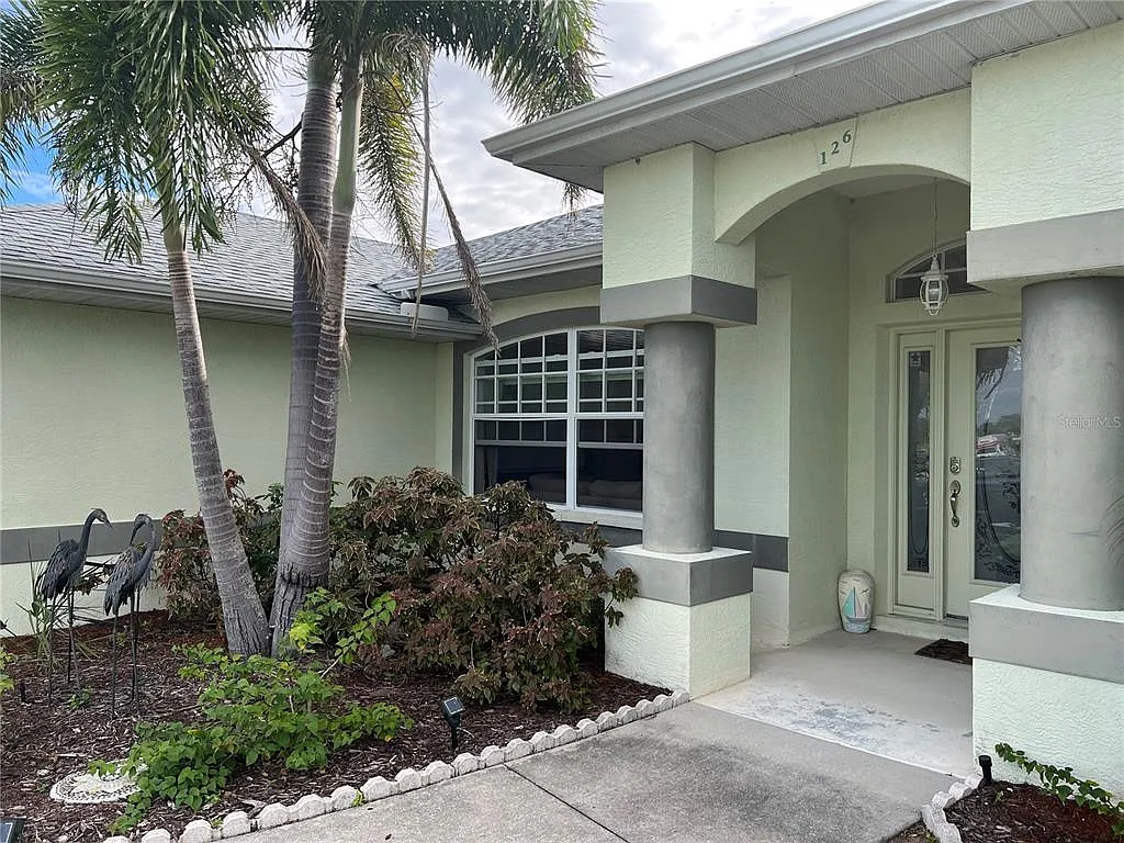 3 bed, 2.5 bath, 1815 sqft, $4,500 — Photo 1