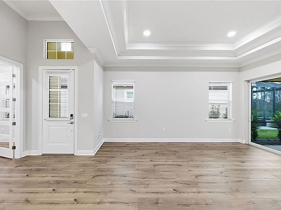 3rd image of 8964 Calypso CT