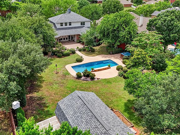 2nd image of 1711 Stonecrest Trl