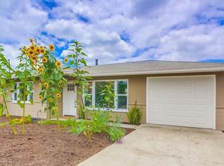 1650 Manor Dr, Vista, CA 92084