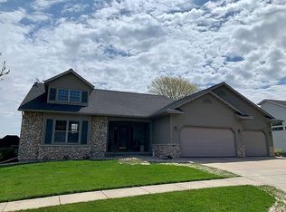 226 Strangeway Ave, Lodi, WI 53555