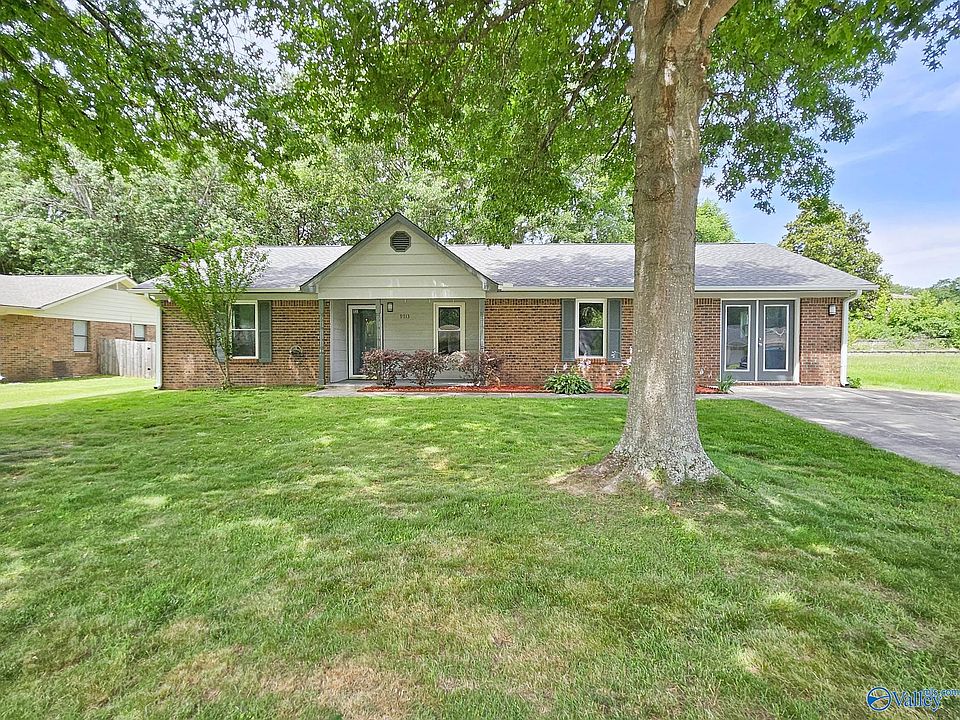 1st image of 9713 Wallwood Dr SE