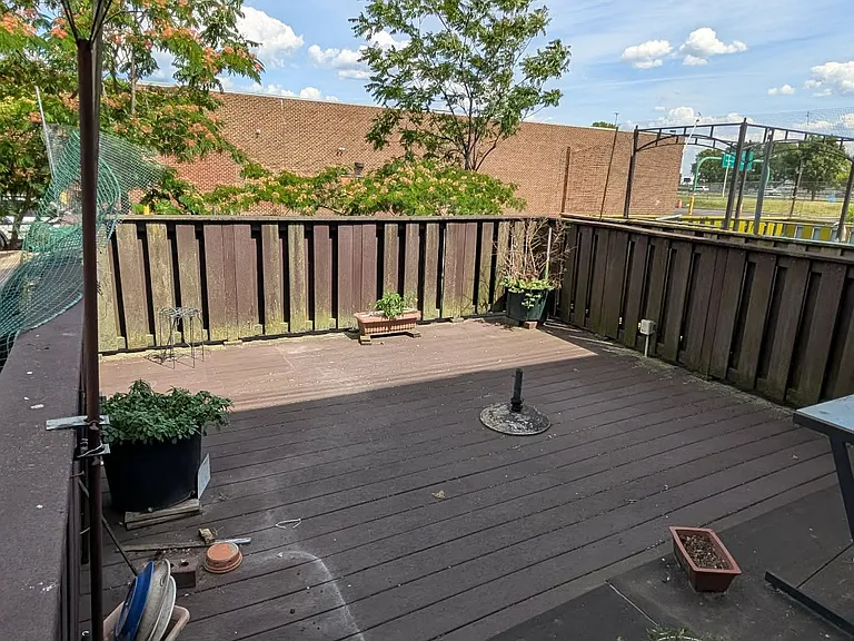2849 S Randolph St — Photo 2