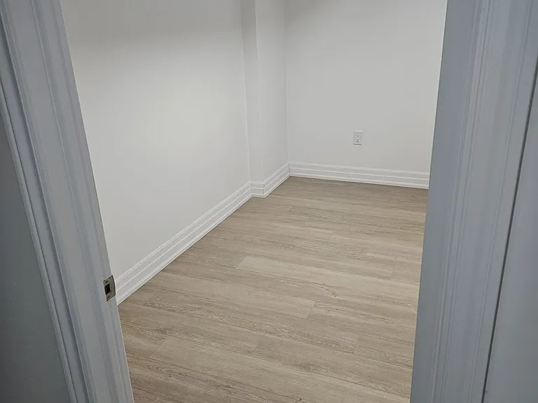 71 Tweedhill Ave — Photo 5