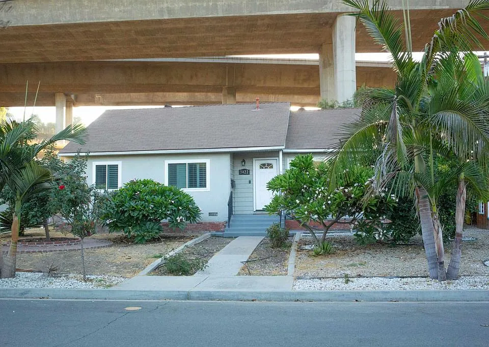 3422 Trophy Dr