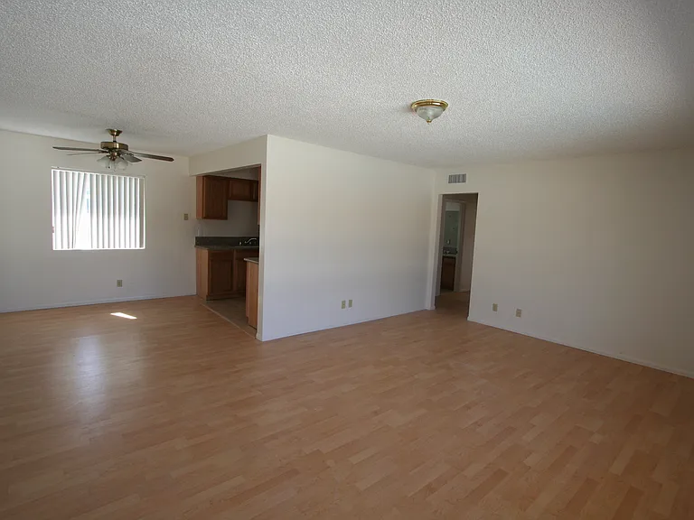 Morroco Apartments — Photo 12