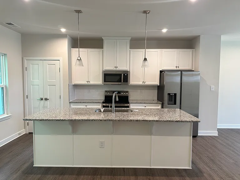 418 Big Woods Dr — Photo 15