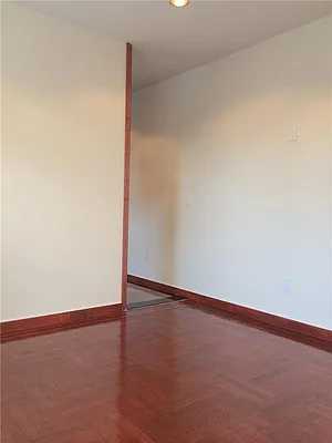 Rented by R New York | media 19