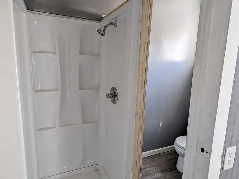 229 Washington Ave — Photo 7