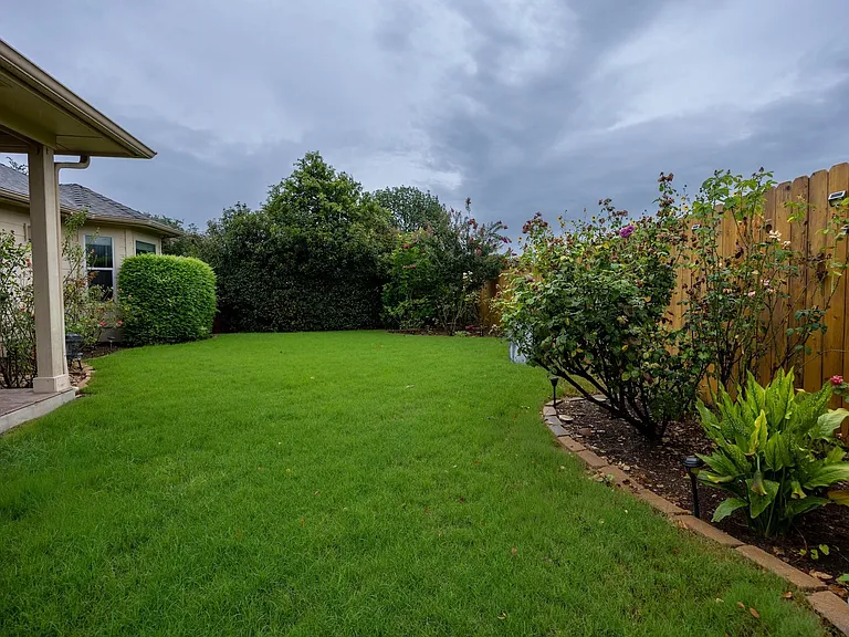 1301 Rimstone Dr — Photo 19