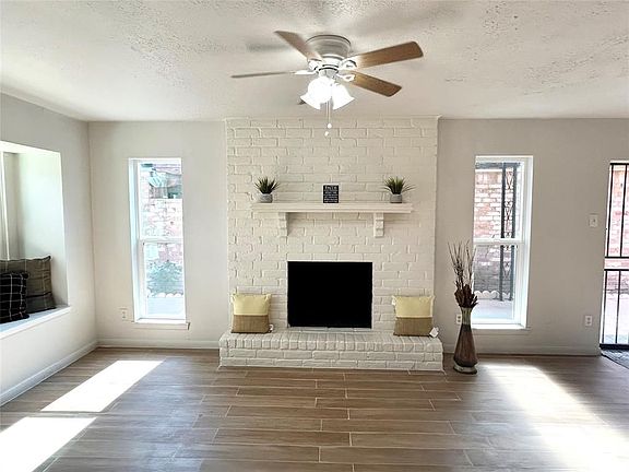 4th image of 15412 Chipman Ln #5412