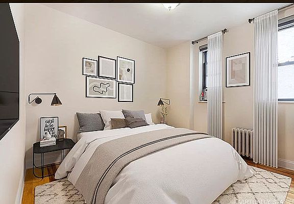 4th image of 150 W 47th St APT 12I