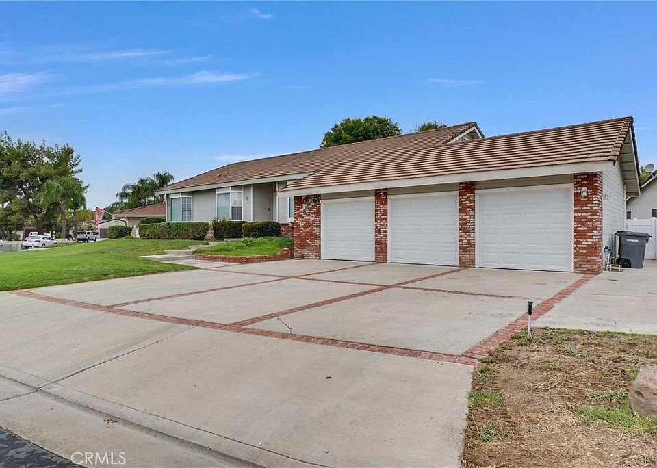 1st image of 30279 Clear Water Dr