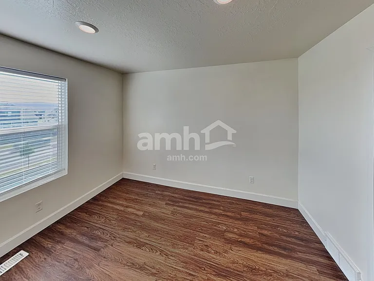 1175 N Wagon Way — Photo 13