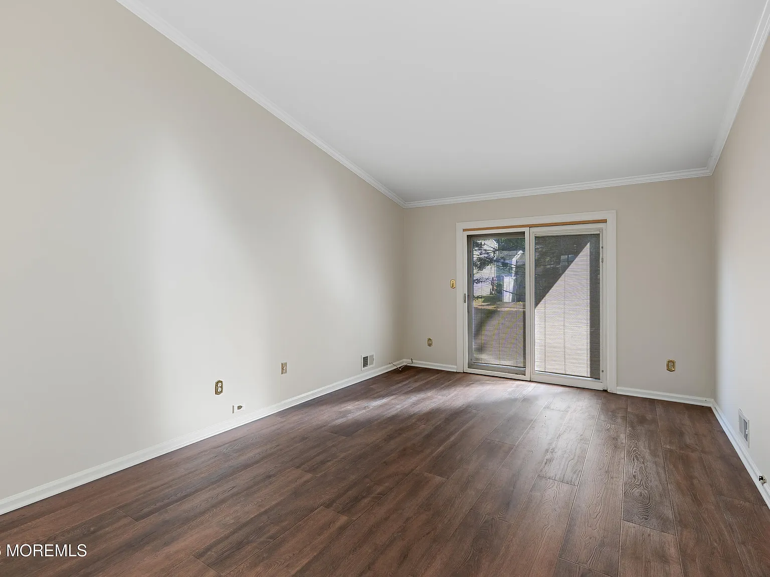 2 bed, 1.5 bath, 1300 sqft, $3,600 — Photo 4