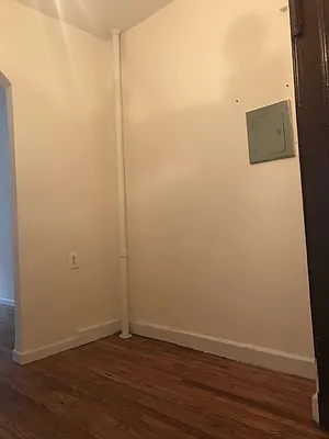 Rented by Crosstown Apartments NYC | media 5