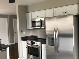 2587 Nottingham Rd, Columbus, OH 43221