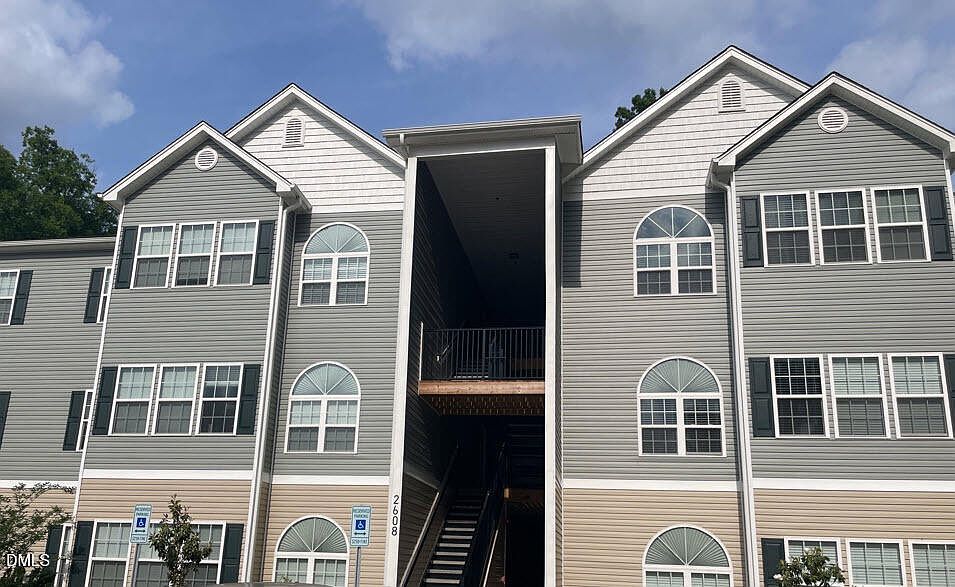 1st image of 2608 Pennoak Way #H