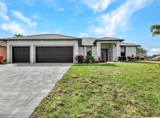 3210 SW 11th Pl, Cape Coral, FL 33914