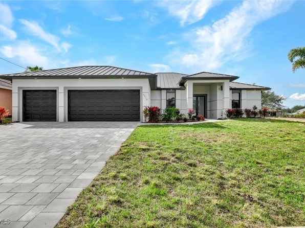 3210 SW 11th Pl, Cape Coral, FL 33914