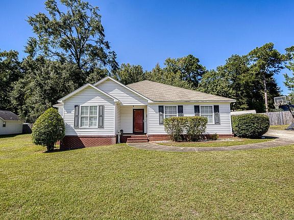 2nd image of 408 Darlington Cir