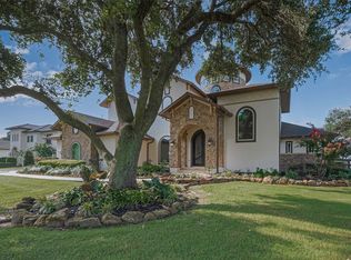 14 Royal King Rd, Tomball, TX 77377