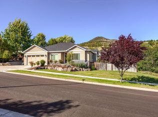 4347 Navarro Springs Ave, Medford, OR 97504