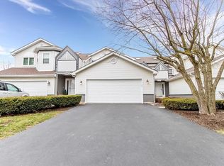 345 Inner Circle Dr, Bolingbrook, IL 60490