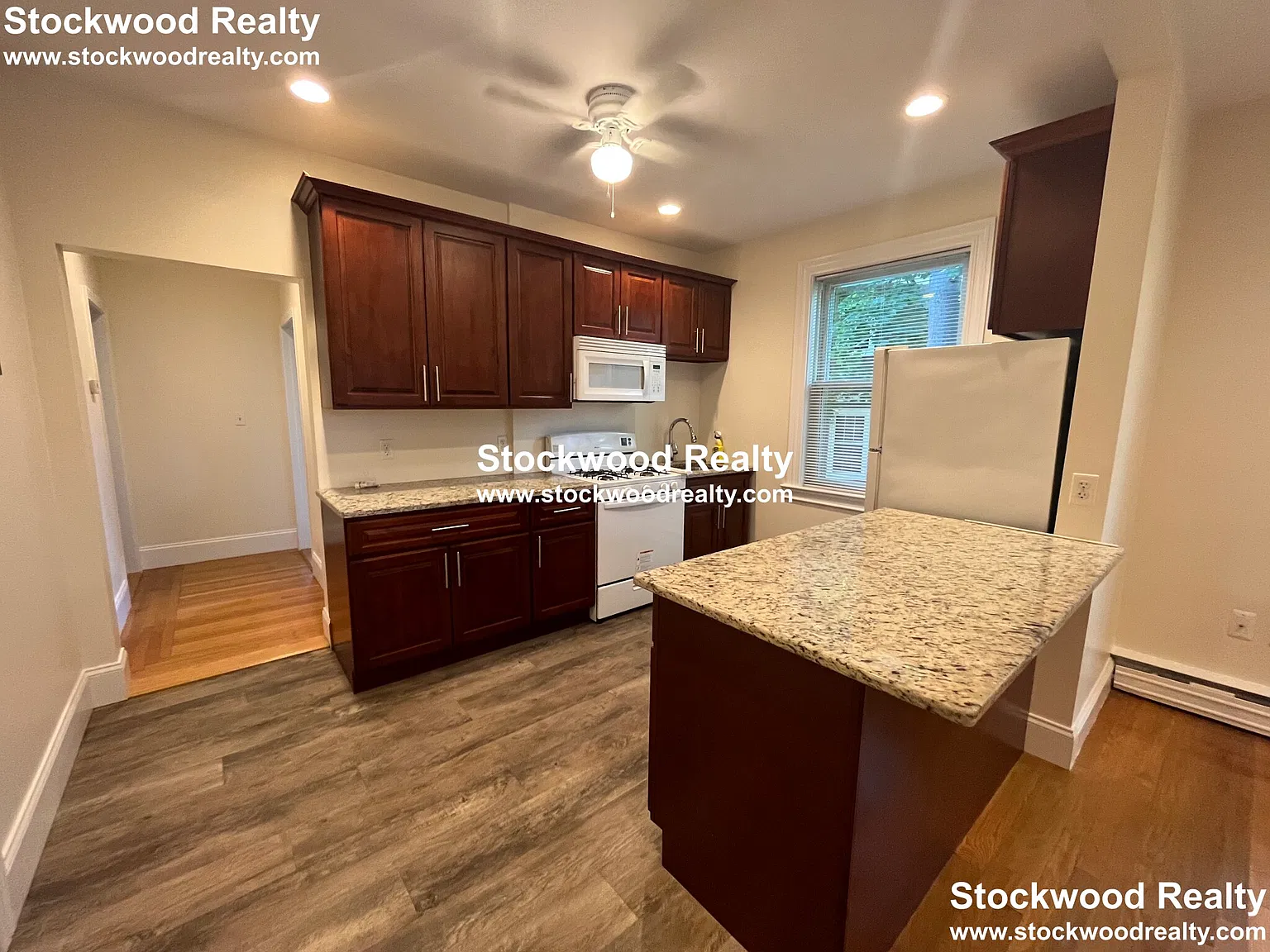 2 bed, 1.0 bath, $2,200 — Photo 2