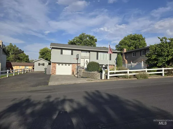 1915 Broadview Dr, Lewiston, ID 83501