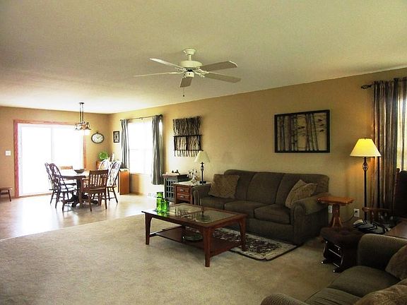 4th image of 534 S Woodpine Dr
