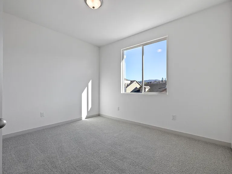 86 Cottage Ct — Photo 13