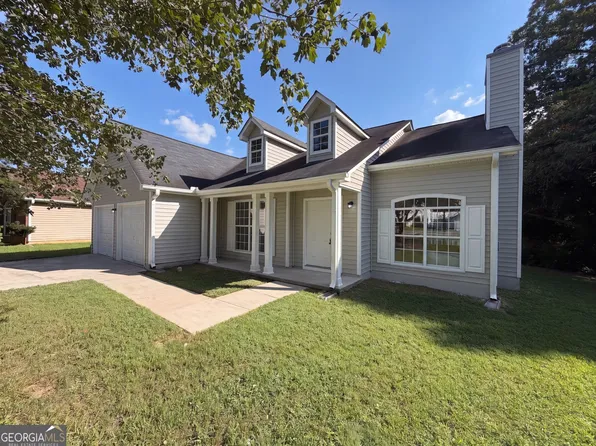 1088 Meadow Glen Cir, Fairburn, GA 30213