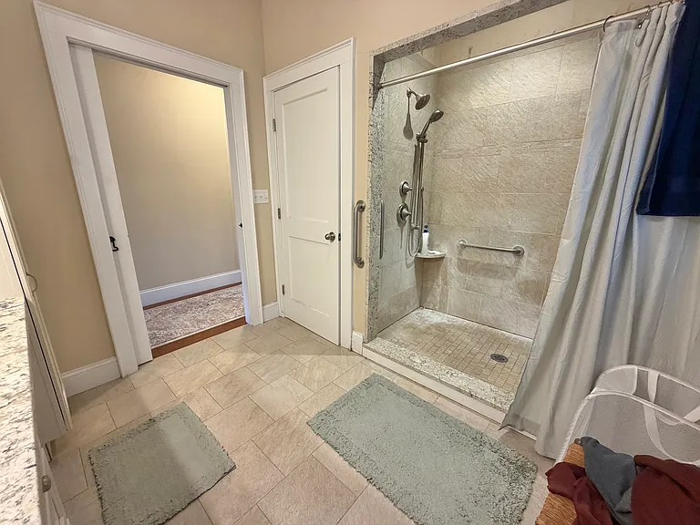39 Highland Ave #R — Photo 10