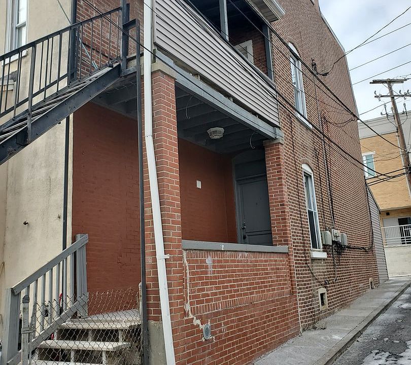 1st image of 221 N Penn St Floor 1