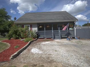 571 Denver St, Lansing, MI 48910