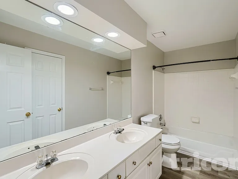 185 Gainford Ct — Photo 9