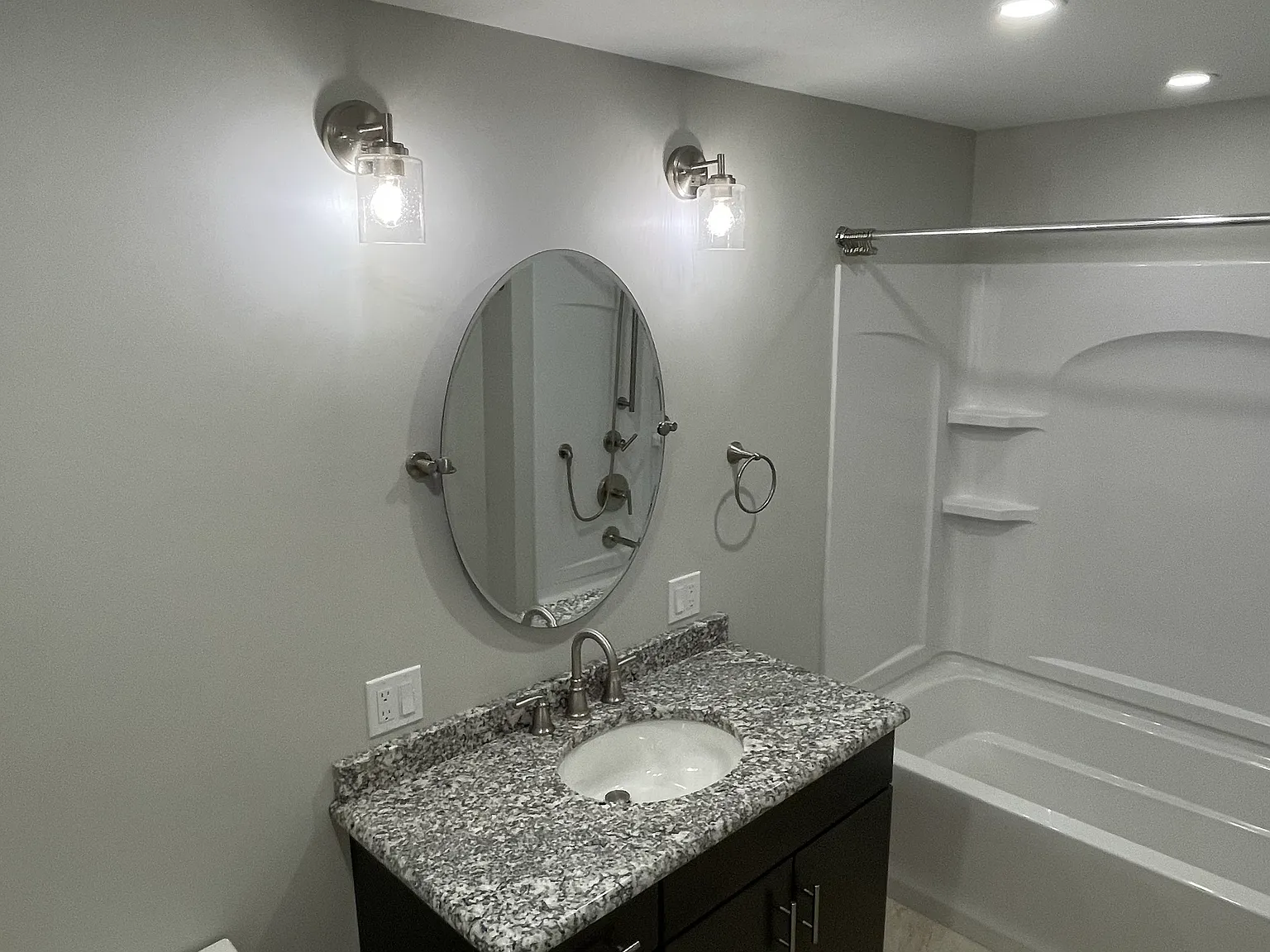 1 bed, 2000 sqft, $2,500 — Photo 3