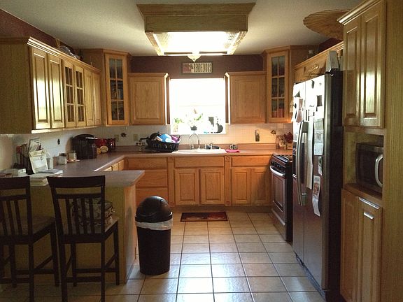 4th image of 1211 Washington St