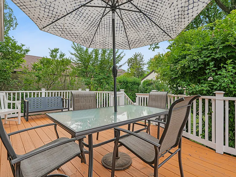 11 Brookwood Dr #101 — Photo 17