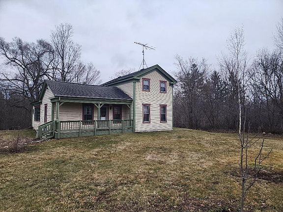 3rd image of 5726 North Lyons ROAD