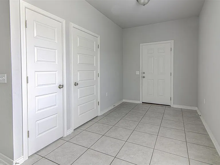 1311 Hazelton Cv — Photo 10