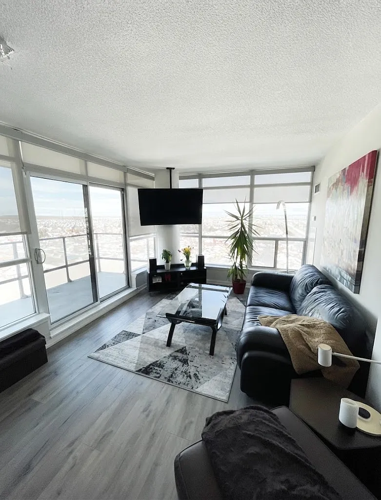 220 Forum Dr - 510 — Photo 2