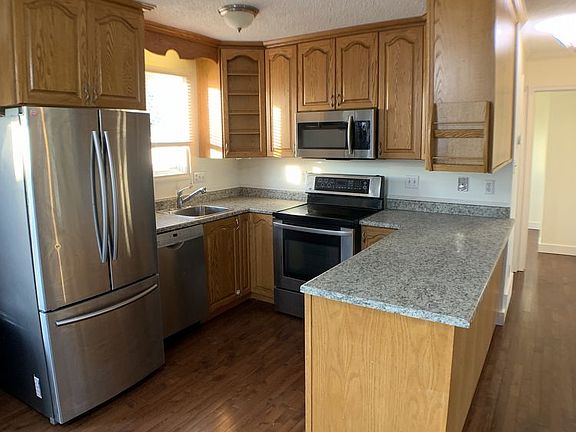 2nd image of 110 Cruickshank Bay