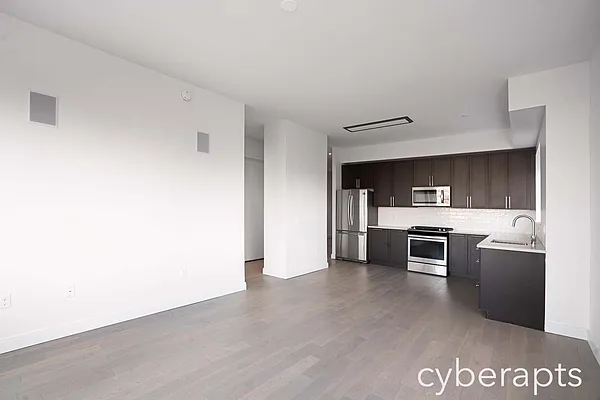 Rented by Cyberapts Management | media 14